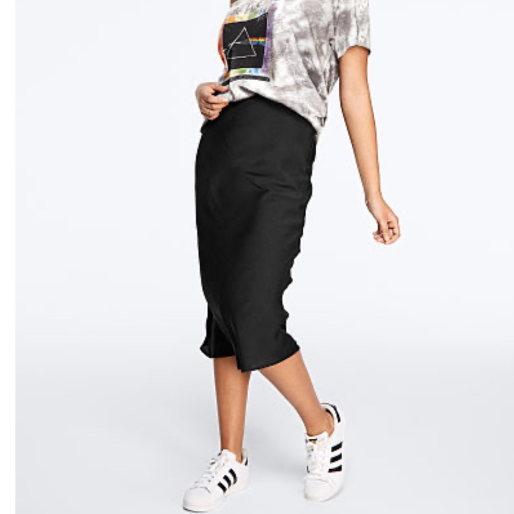 New Victoria Secret Satin Skirt